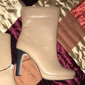 NWT NY&Company Tan Boots